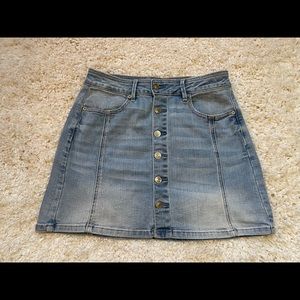 Women’s American Eagle Denim Skirt Size 6